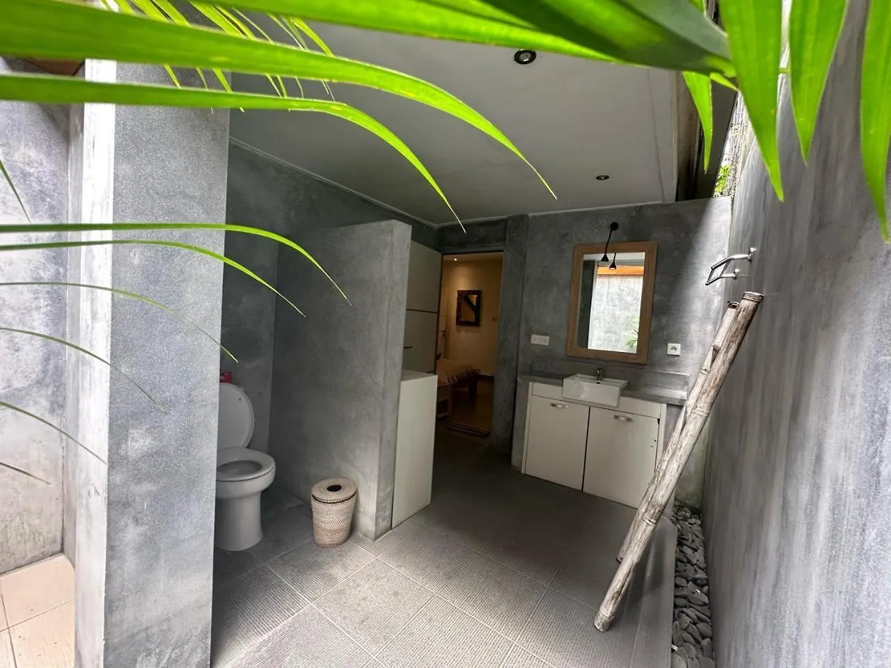 Seminyak 3 Bedrooms Villa Demen Private Pool